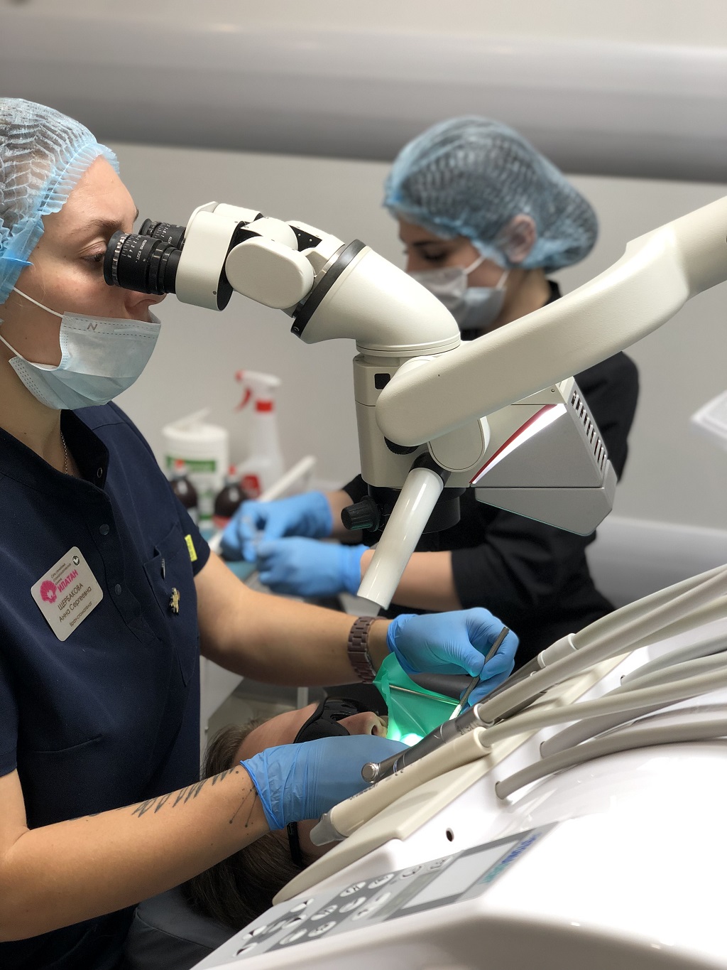 Лечение кисты зуба под микроскопом