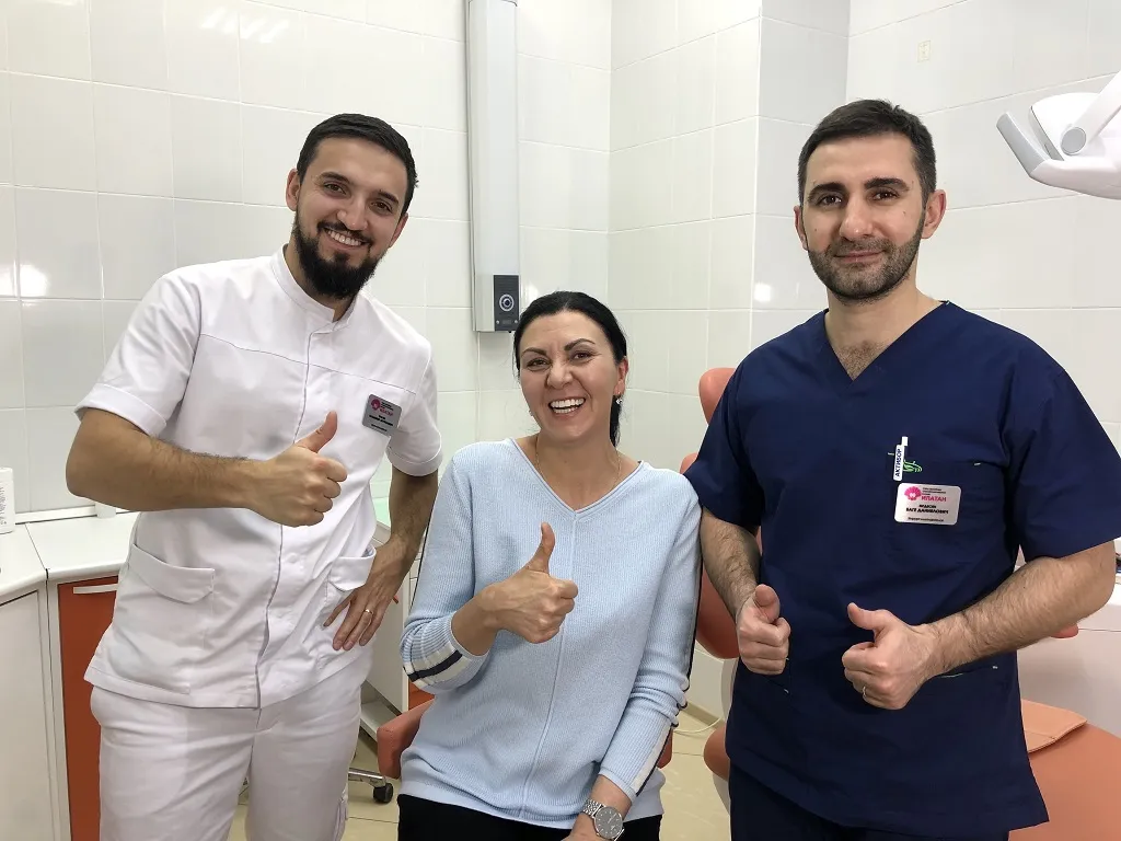 Из чего складывается стоимость установки имплантов